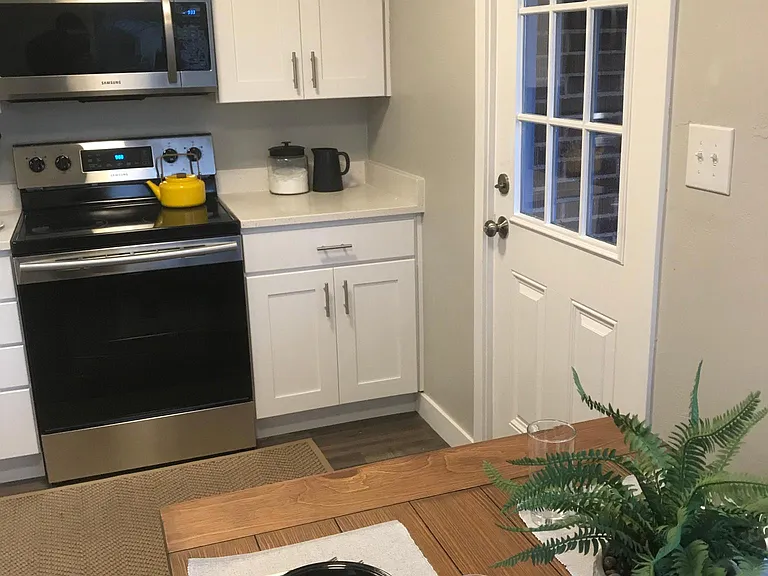 776 N 1300 W — Photo 13