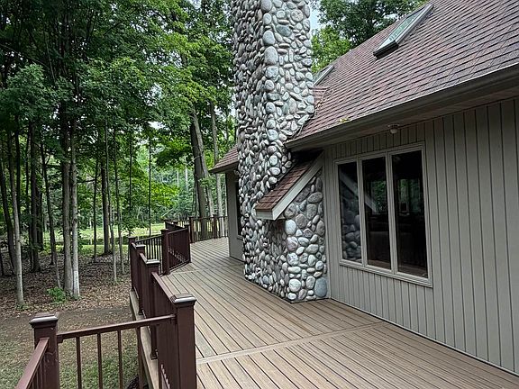 2nd image of 2220 S Dehmel Rd