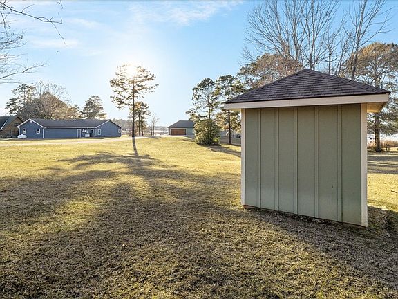 5th image of 400 Sunnyshore Dr
