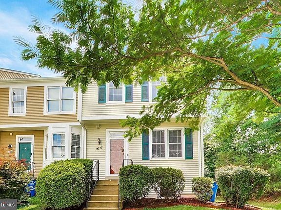 2nd image of 14738 Grobie Pond Ln