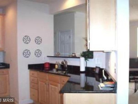 4th image of 621 Cobblestone Blvd Unit 109