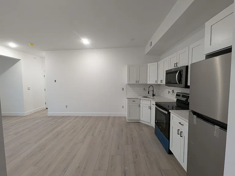 3900 Aspen St #12 — Photo 3