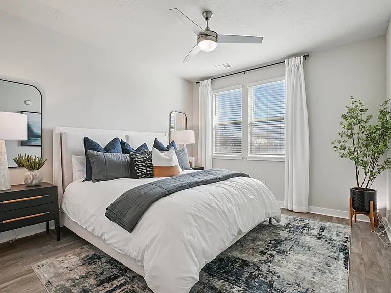Northshore Apartments — Photo 33