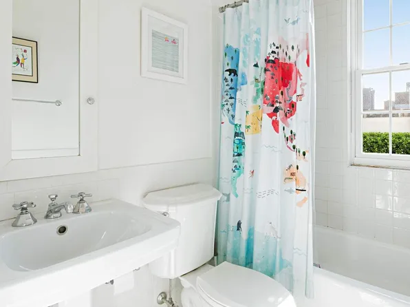 9 East 96th Street image 16 of 17