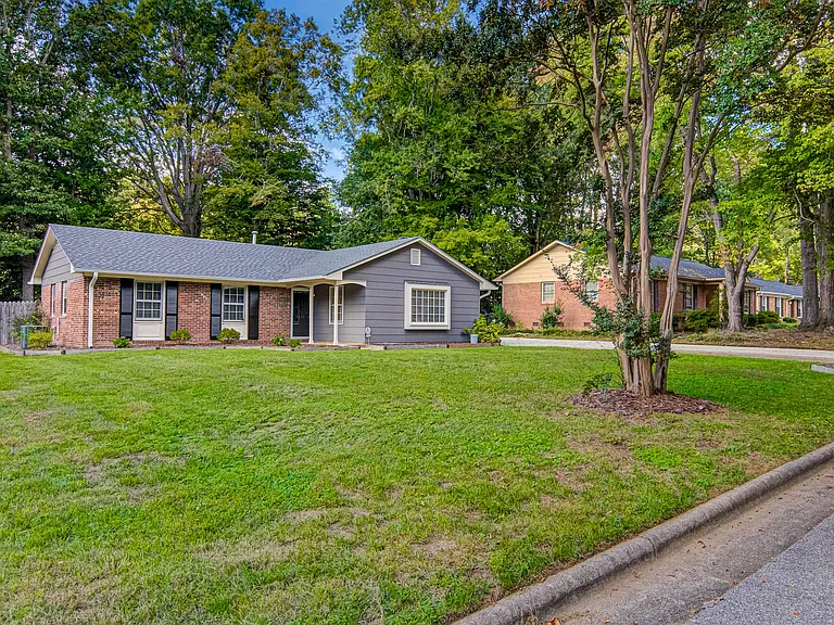 5111 Cheviot Rd — Photo 3