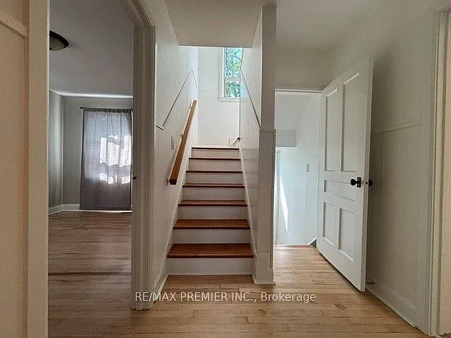 21 Aura Lea Blvd — Photo 11