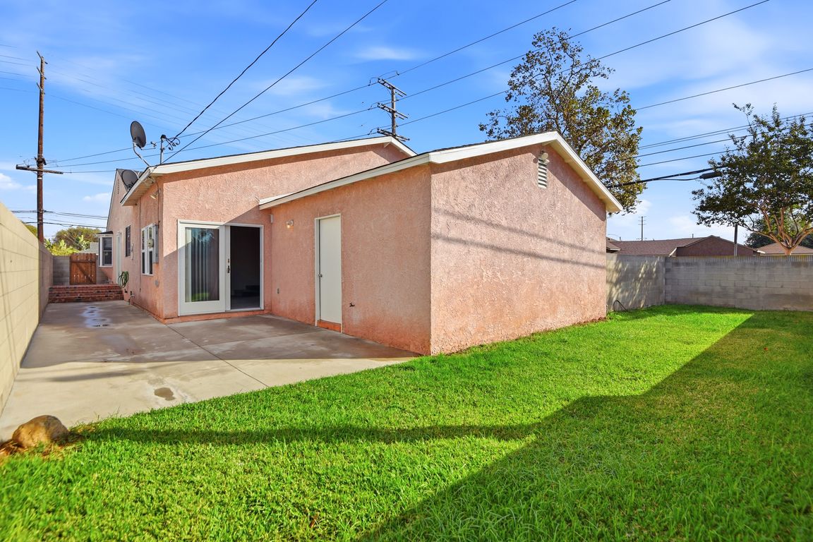 next background image