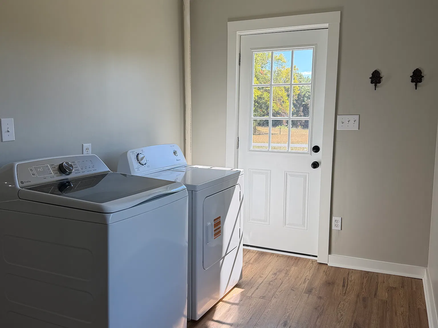 2 bed, 1100 sqft, $2,900 — Photo 4