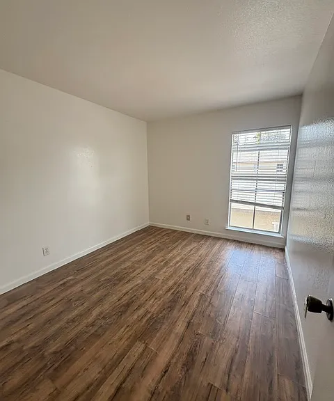 310 S Argyle Ave #106 — Photo 6