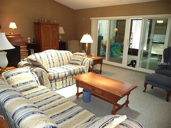 5th image of 61 Blare Castle Dr
