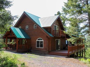 444 Hilltop Rd, Cascade, ID 83611