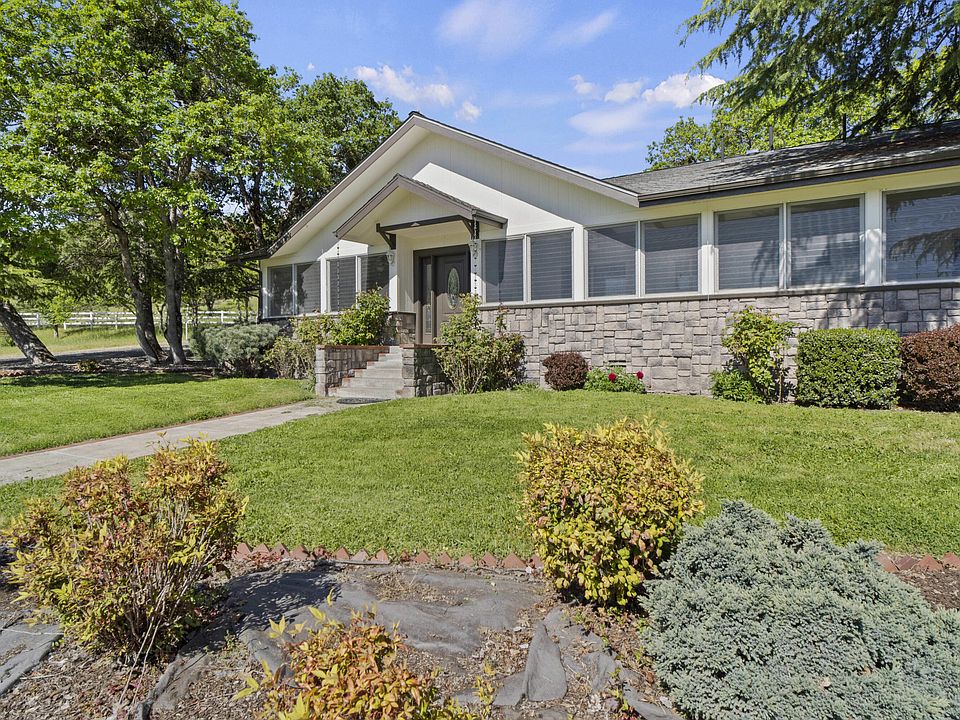 4264 Beagle Rd, White City, OR 97503 Zillow