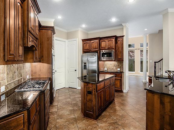 4th image of 4628 La Escalona Dr