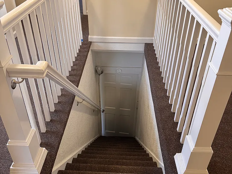 742 Charlotte St — Photo 17