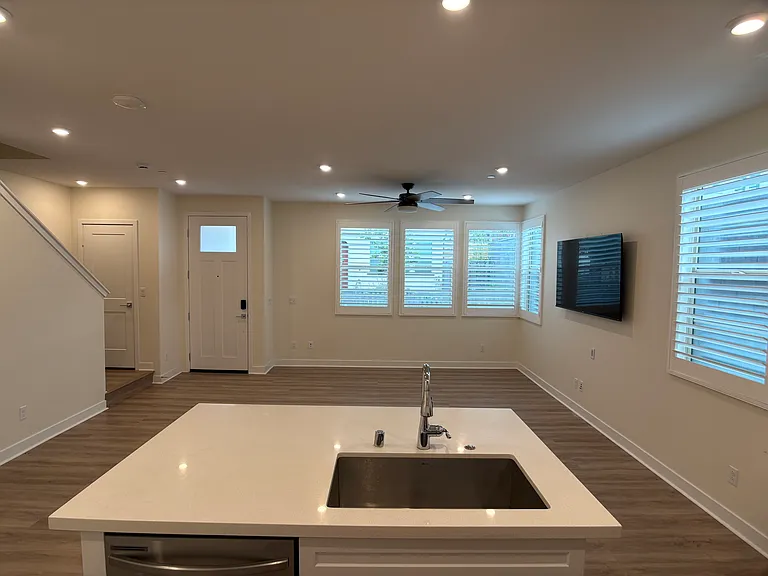 445 Hazel Dr — Photo 11