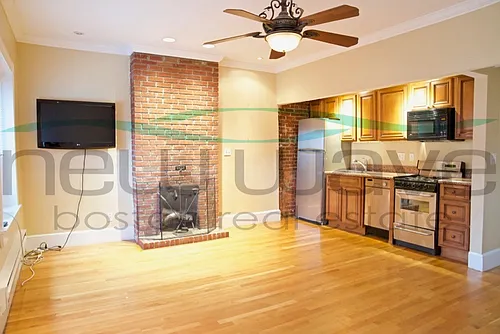 48 Hereford St #7 Photo 1