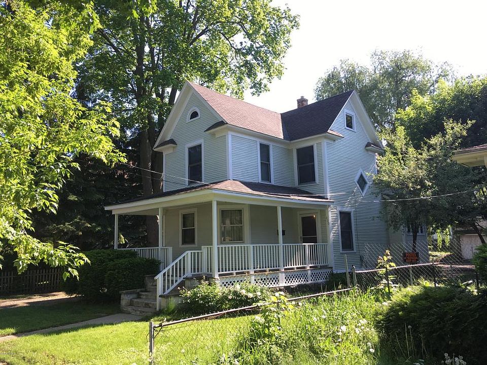 1st image of 430 Lincoln Ave NW