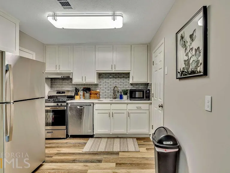 2301 Salt Springs Pl — Photo 8