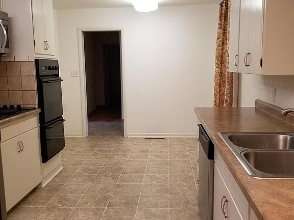 5th image of 1708 Lacey Dr