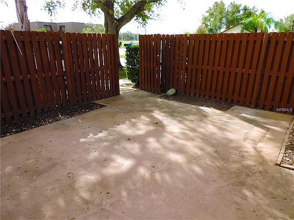 4th image of 1930 Cattleya Dr