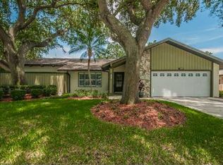 7333 Rosetree Pl W, Seminole, FL 33772