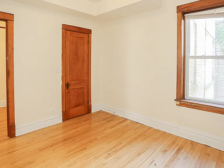 3820 N Sheffield Ave #2 — Photo 3