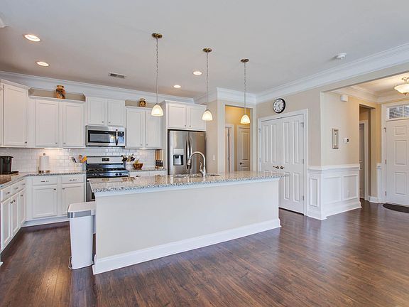 2nd image of 205 Brutus Ln