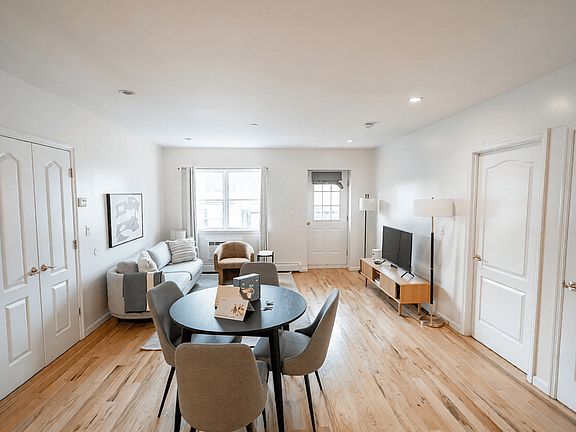 3rd image of 567 Warren St APT 304