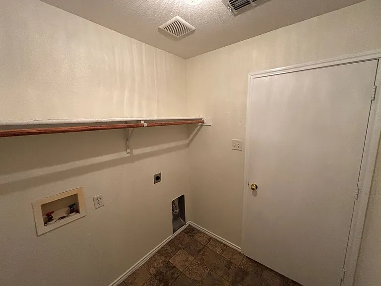 3408 Saint Vincent Rd — Photo 14