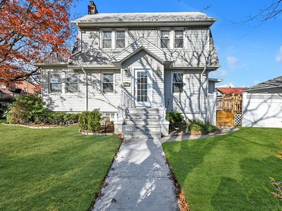 91-43 Winchester Blvd, Queens Village, NY, 11428