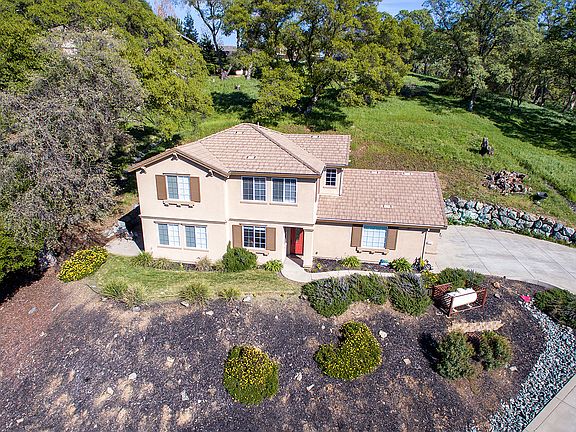 2nd image of 622 Taraya Ct