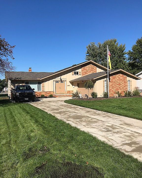 1st image of 26864 Driscoll Ln