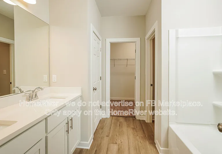 819 Temple St — Photo 6