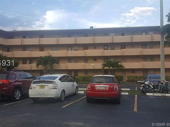 2nd image of 1501 NE 191st St APT C206