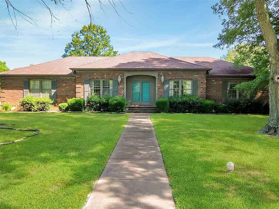 1st image of 1514 Chaucer Dr