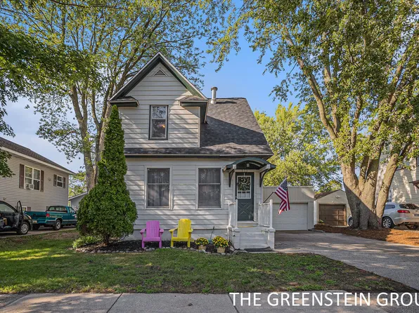 563 W 23rd St, Holland, MI 49423