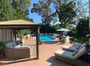 4 Amy Ct, Massapequa, NY 11758