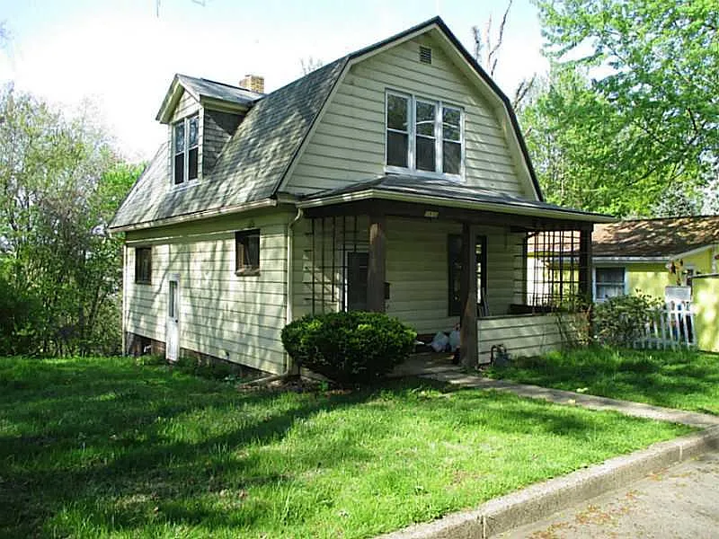1312 W 9th St photo 1