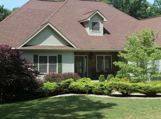 320 Glen Garden Ln, Daniels, WV