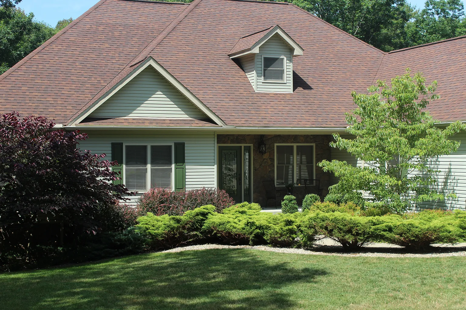 320 Glen Garden Ln photo 1