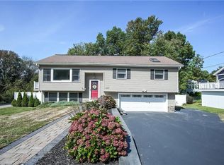 157 Star Ave, Woonsocket, RI 02895