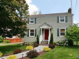 74 Reynolds Ave, Whippany, NJ 07981