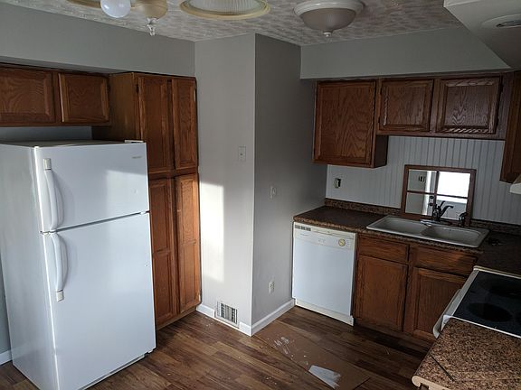 5th image of 2230 Adair Ave