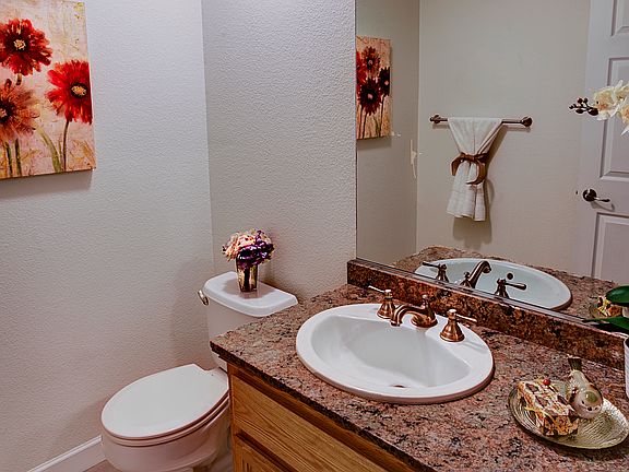 Half bath between LR & FR