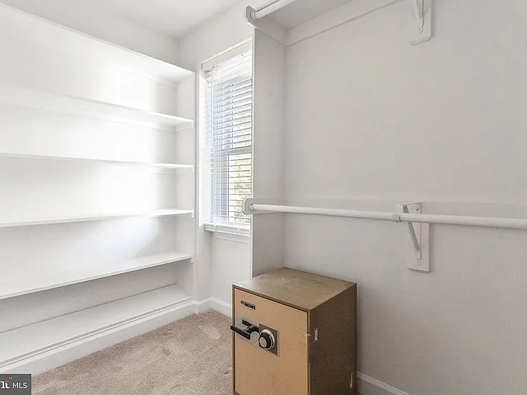 2148 Colonel Way — Photo 19