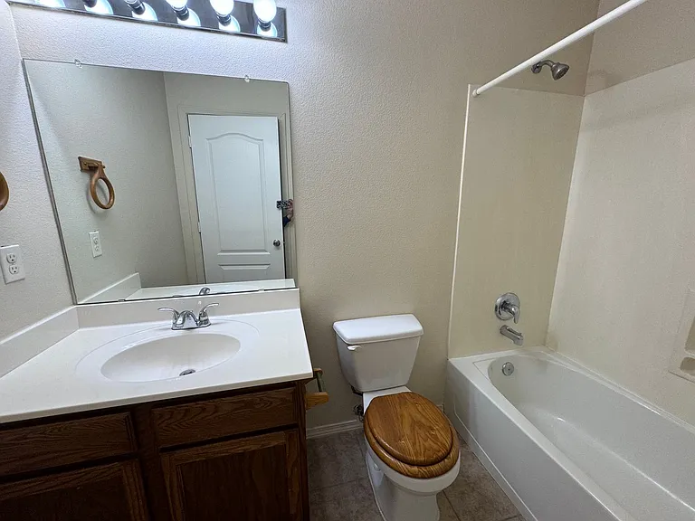 950 Desert Senna Ave SW — Photo 16