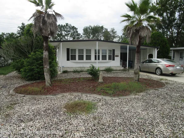 15454 Brookridge Blvd, Brooksville, FL 34613