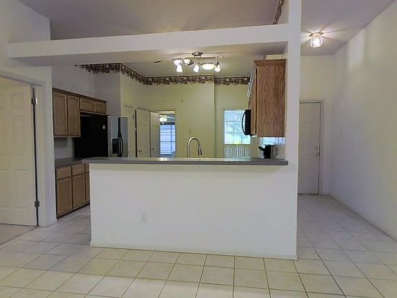 5th image of 3051 Colorado Dr