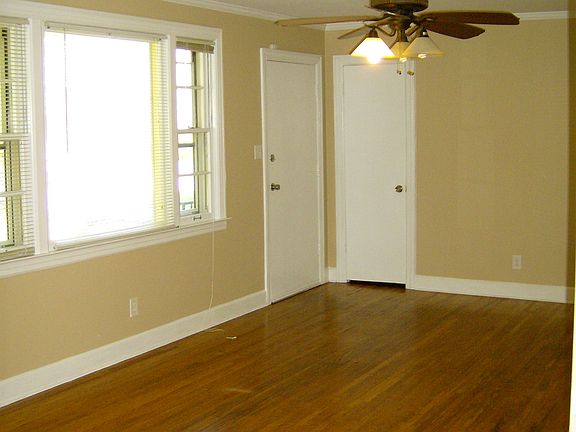 4th image of 3916 E Ridge Dr