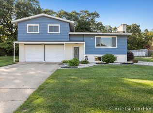 2425 Powers Ave NW, Grand Rapids, MI 49544